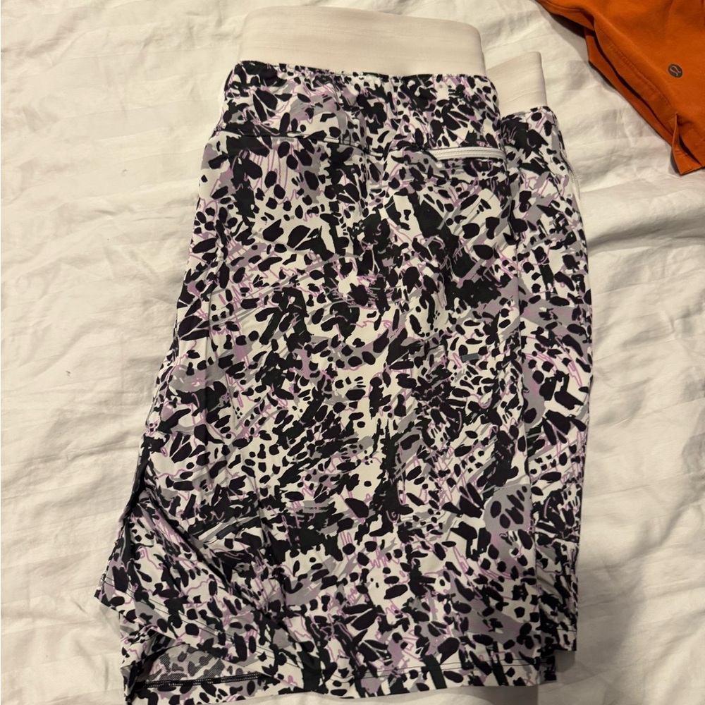 Lululemon linerless 7in shorts